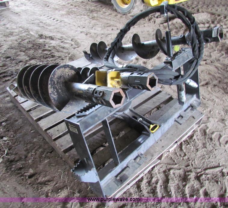 image for item AE9135 2011 New Holland auger