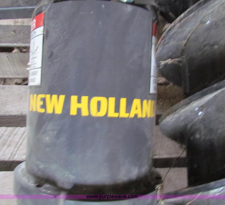 image for item AE9135 2011 New Holland auger