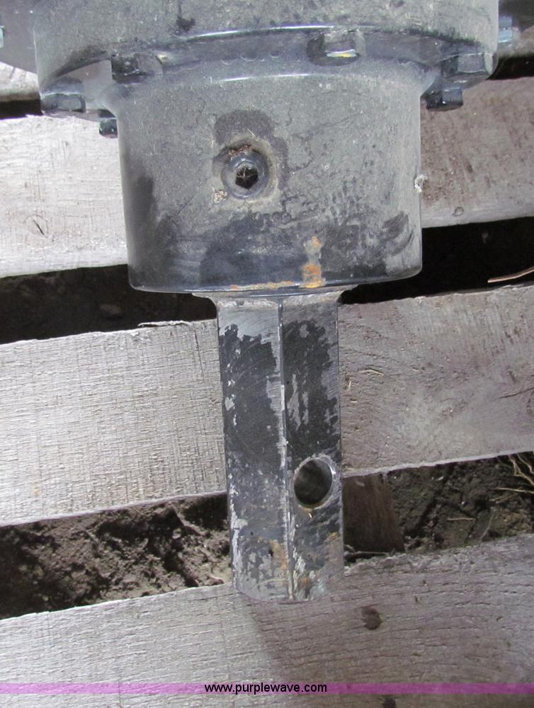 image for item AE9135 2011 New Holland auger