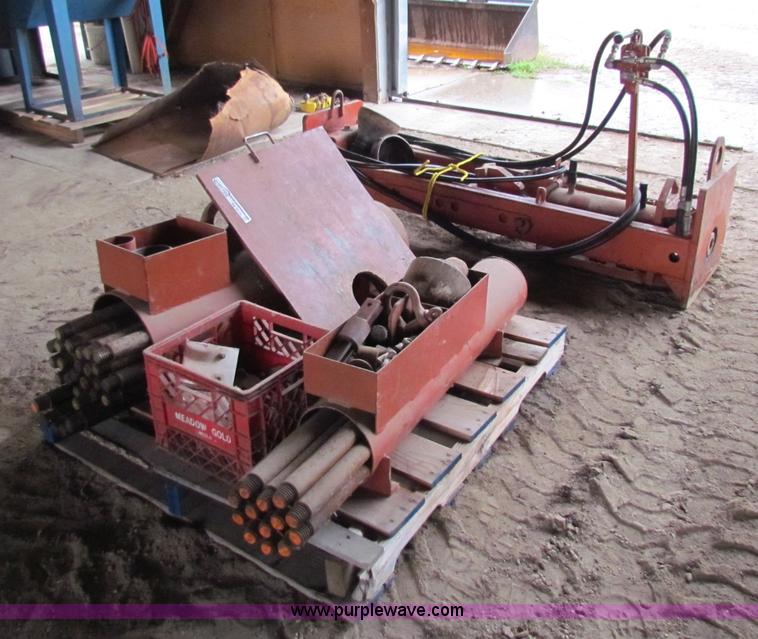 image for item AE9136 Ditch Witch P80 rod pusher