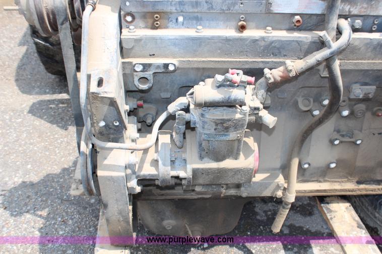 image for item AU9028 Cummins L10-300 diesel engine