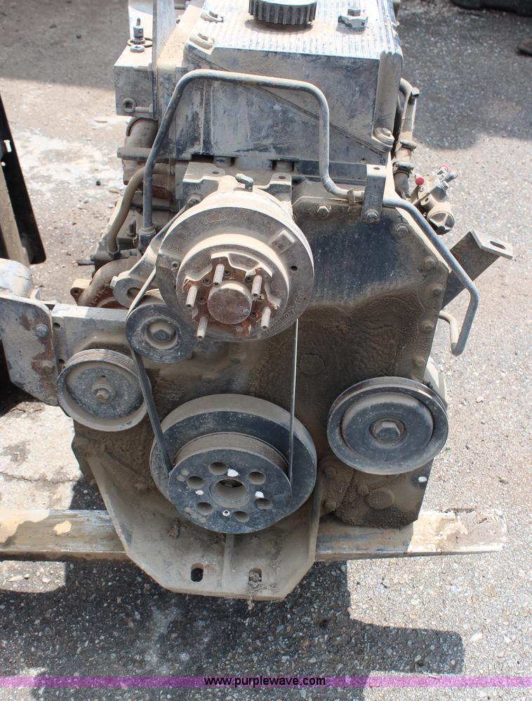 image for item AU9028 Cummins L10-300 diesel engine