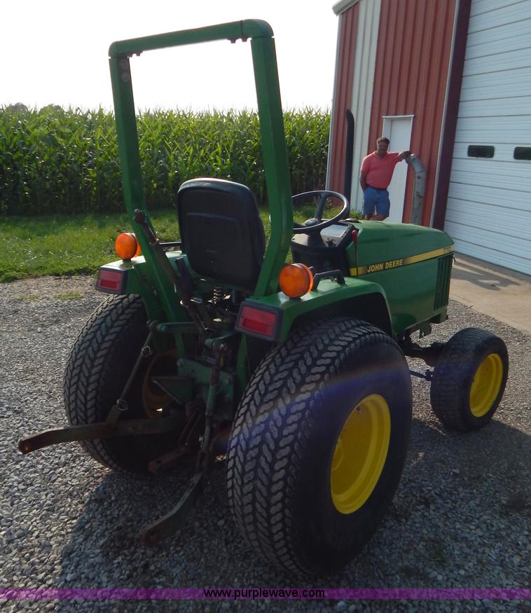image for item AW9206 John Deere 770 MFWA tractor