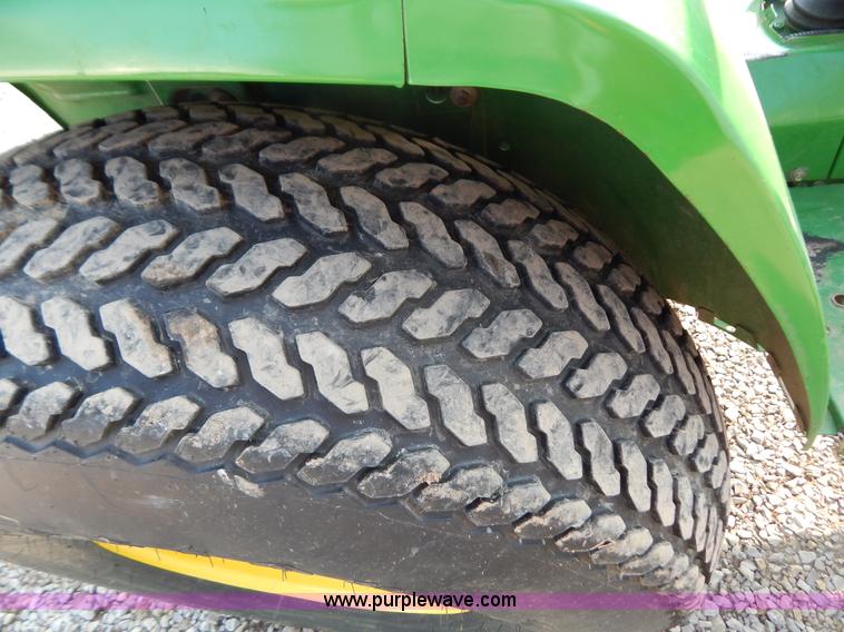 image for item AW9206 John Deere 770 MFWA tractor