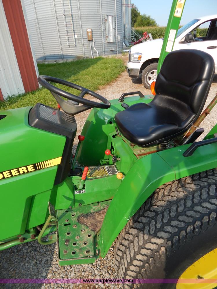 image for item AW9206 John Deere 770 MFWA tractor