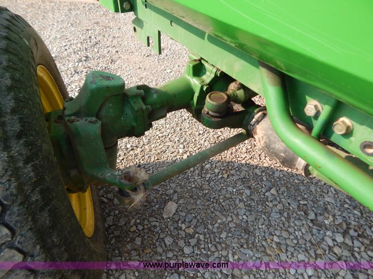 image for item AW9206 John Deere 770 MFWA tractor