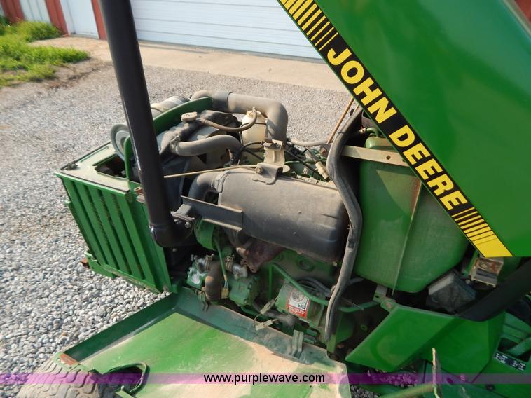 image for item AW9206 John Deere 770 MFWA tractor