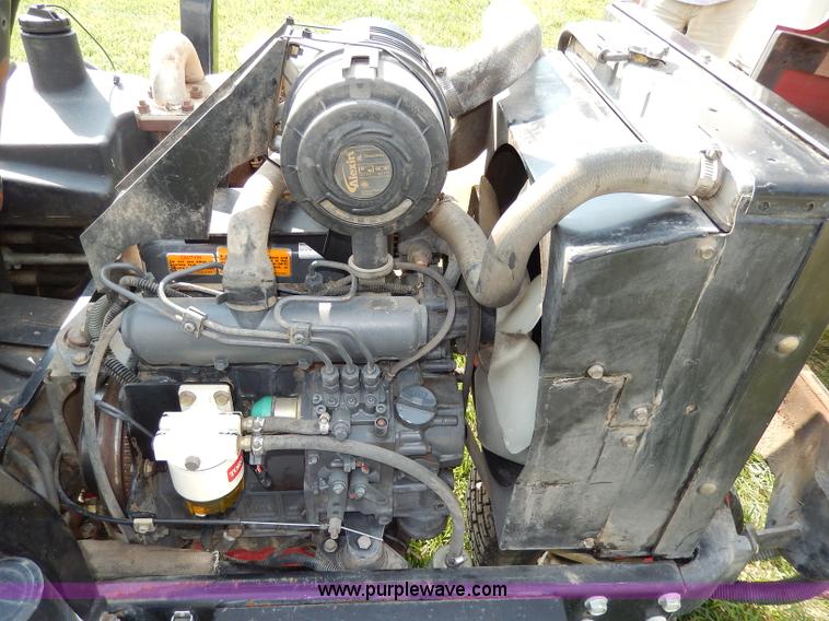 image for item AW9657 2004 Toro Sidewinder turf mower