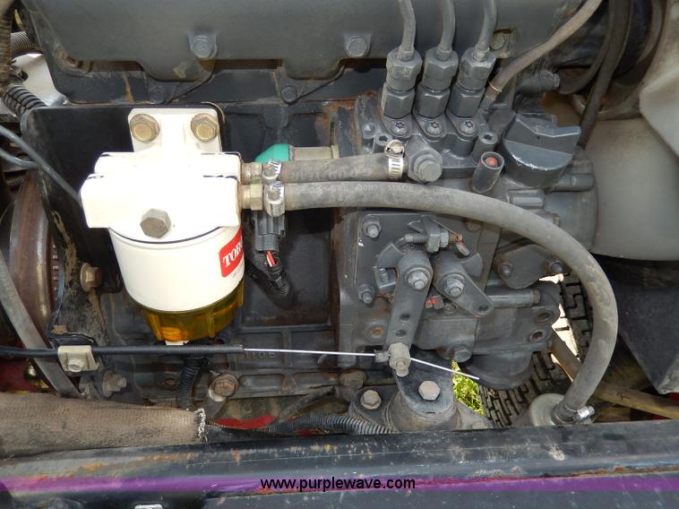 image for item AW9657 2004 Toro Sidewinder turf mower