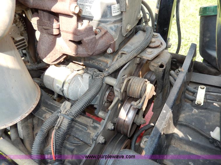 image for item AW9657 2004 Toro Sidewinder turf mower