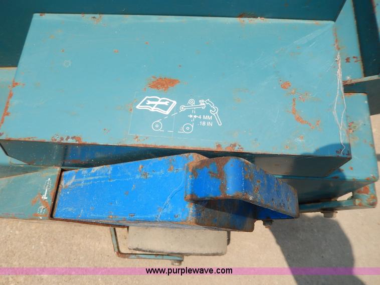 image for item AW9675 Bluebird lawn aerator