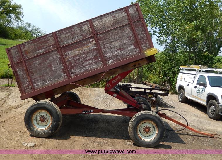 image for item AW9678 Lundell 5026 grain wagon