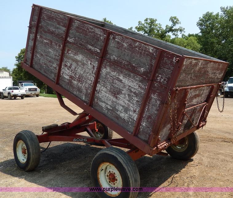 image for item AW9678 Lundell 5026 grain wagon