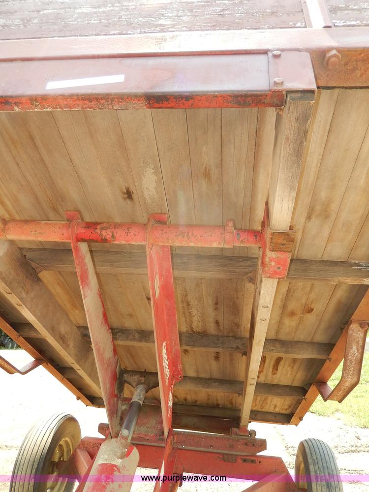 image for item AW9678 Lundell 5026 grain wagon