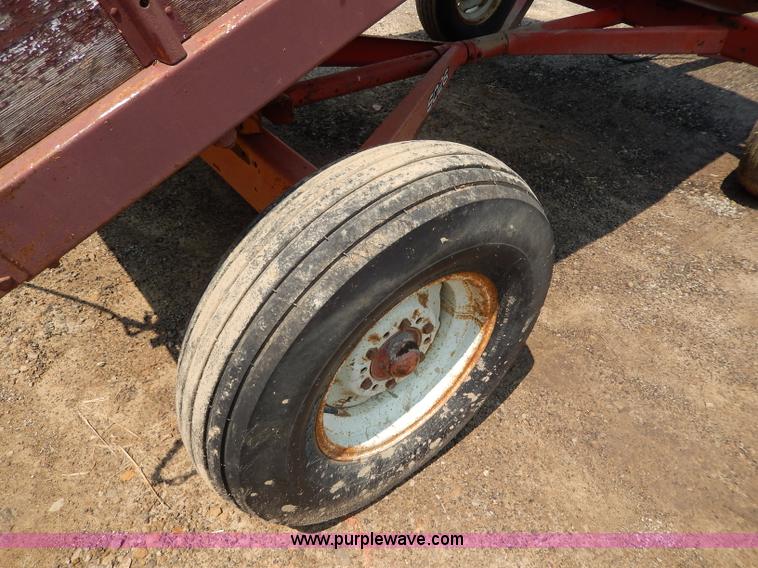 image for item AW9678 Lundell 5026 grain wagon