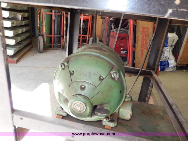 image for item AW9700 Boice Crane band saw