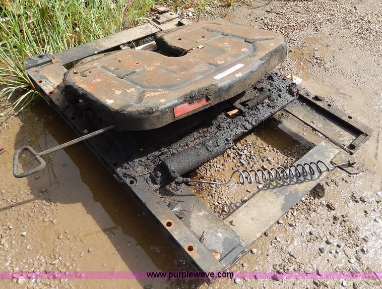 image for item AW9702 Air operated sliding fifth wheel