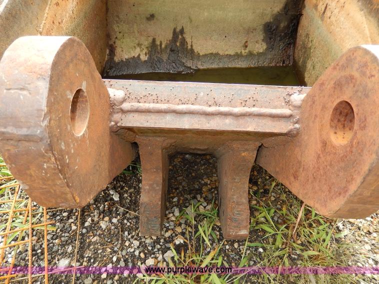 image for item AW9704 Six tooth bucket