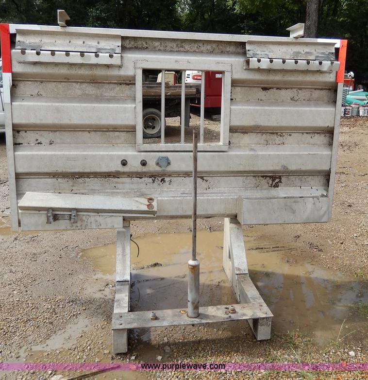 image for item AW9705 Semi truck headache rack