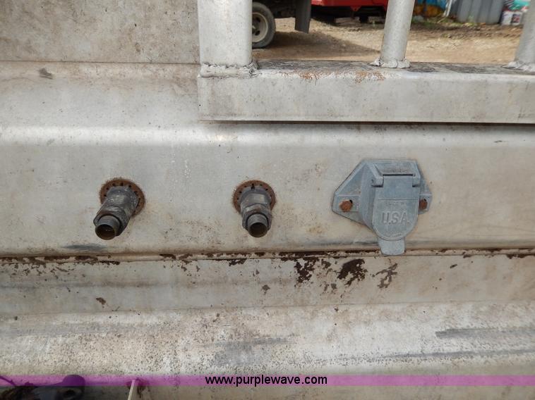 image for item AW9705 Semi truck headache rack