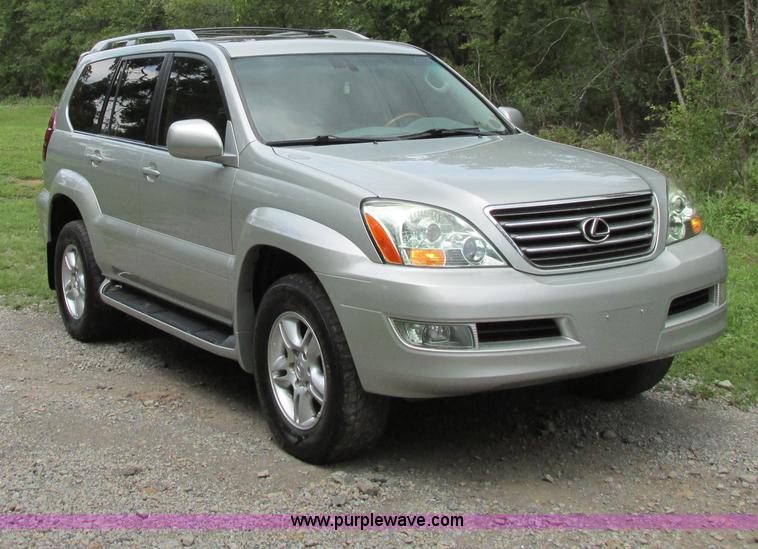 image for item B4794 2003 Lexus GX470 SUV