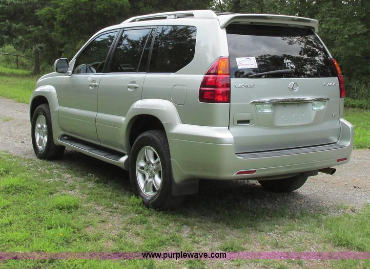 image for item B4794 2003 Lexus GX470 SUV