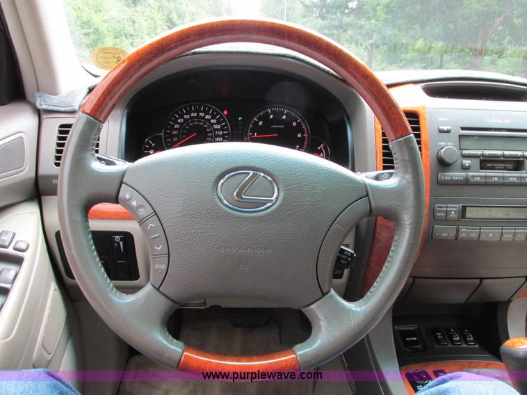 image for item B4794 2003 Lexus GX470 SUV