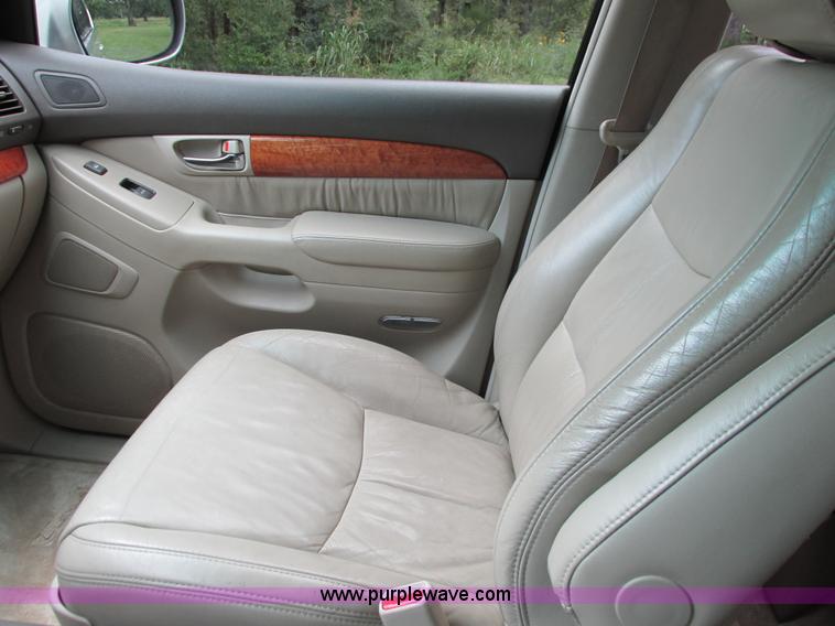 image for item B4794 2003 Lexus GX470 SUV