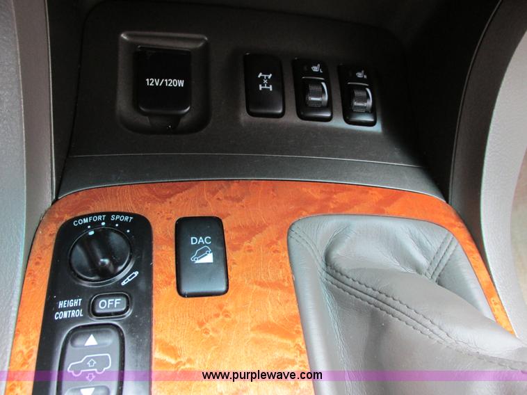 image for item B4794 2003 Lexus GX470 SUV