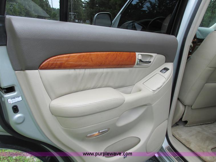 image for item B4794 2003 Lexus GX470 SUV