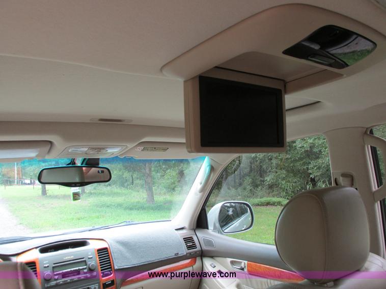 image for item B4794 2003 Lexus GX470 SUV