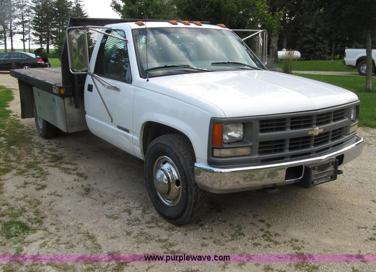 image for item D7459 1997 Chevrolet 3500 Cheyenne flatbed truck