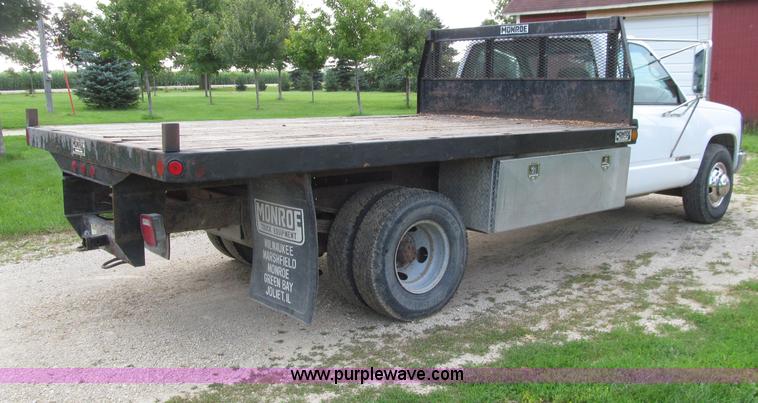 image for item D7459 1997 Chevrolet 3500 Cheyenne flatbed truck