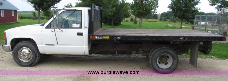 image for item D7459 1997 Chevrolet 3500 Cheyenne flatbed truck