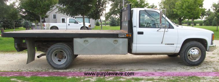image for item D7459 1997 Chevrolet 3500 Cheyenne flatbed truck