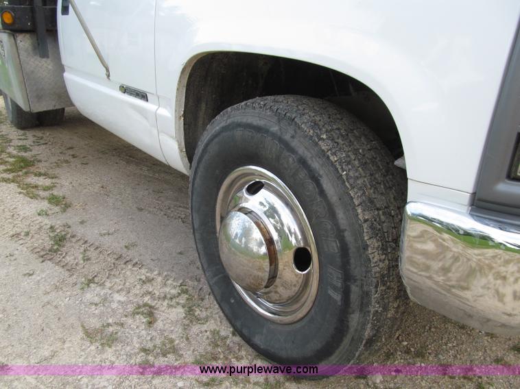 image for item D7459 1997 Chevrolet 3500 Cheyenne flatbed truck