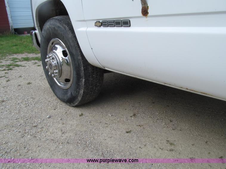 image for item D7459 1997 Chevrolet 3500 Cheyenne flatbed truck