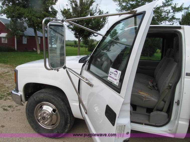 image for item D7459 1997 Chevrolet 3500 Cheyenne flatbed truck