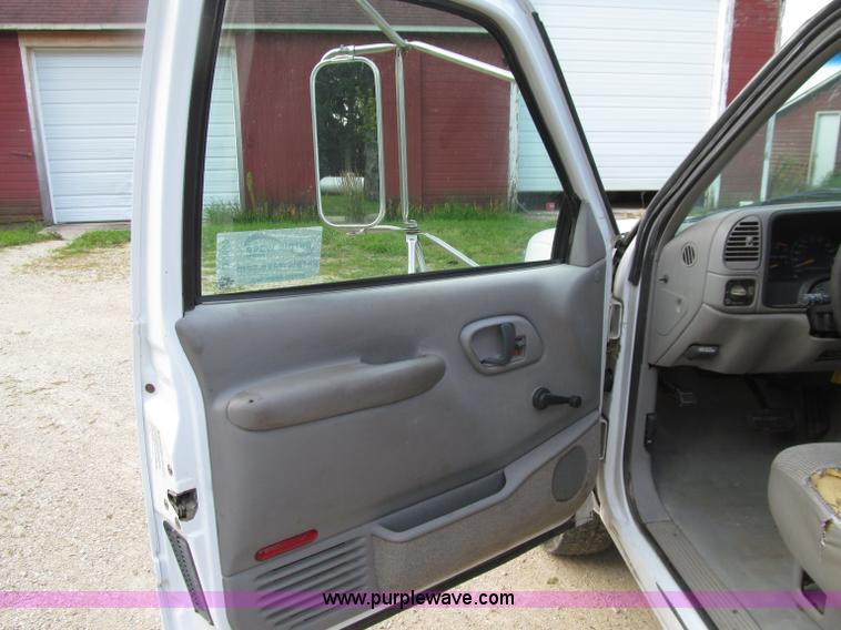 image for item D7459 1997 Chevrolet 3500 Cheyenne flatbed truck