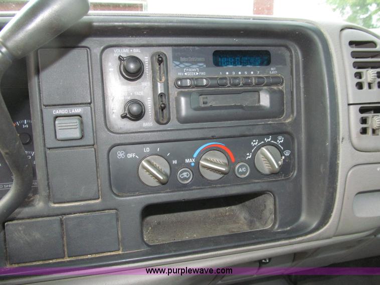 image for item D7459 1997 Chevrolet 3500 Cheyenne flatbed truck