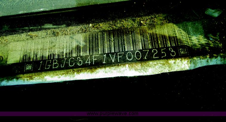 image for item D7459 1997 Chevrolet 3500 Cheyenne flatbed truck