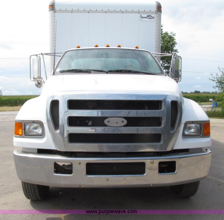 image for item D7462 2006 Ford F650 XL Super Duty box truck