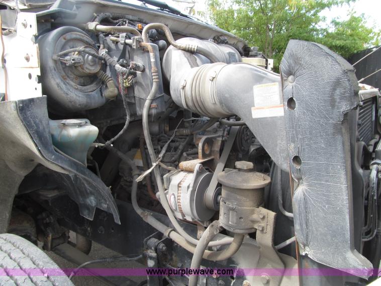 image for item D7462 2006 Ford F650 XL Super Duty box truck