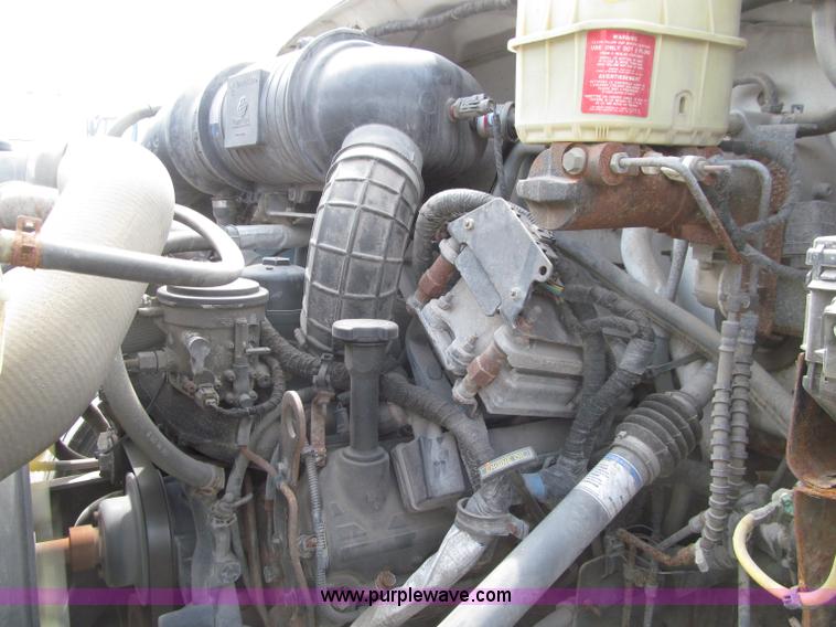 image for item D7462 2006 Ford F650 XL Super Duty box truck