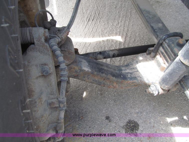 image for item D7462 2006 Ford F650 XL Super Duty box truck