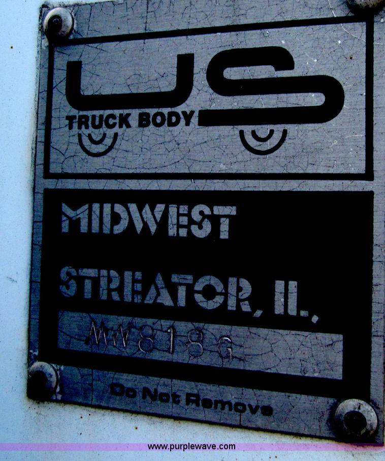 image for item D7462 2006 Ford F650 XL Super Duty box truck