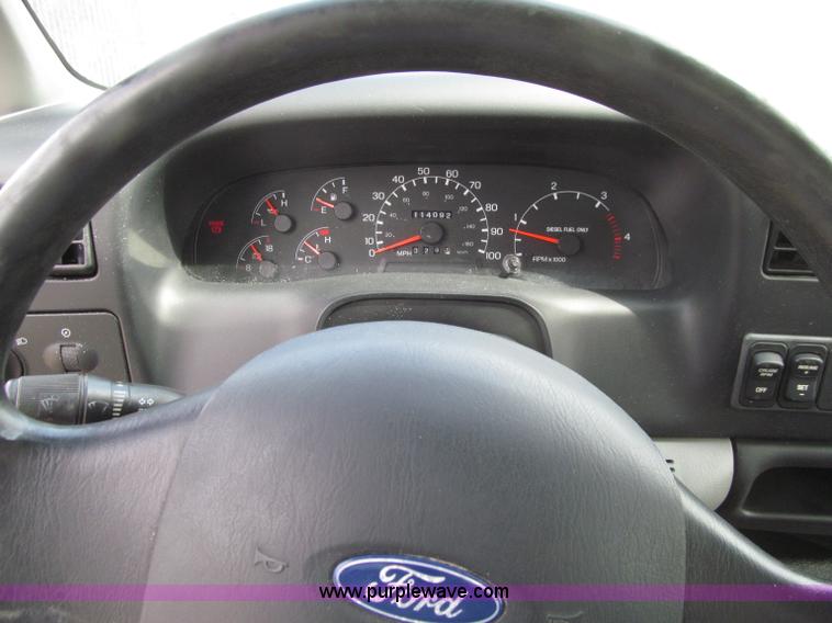 image for item D7462 2006 Ford F650 XL Super Duty box truck