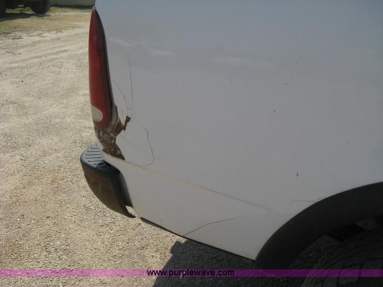 image for item D8459 2001 Ford F150 XL SuperCab pickup truck