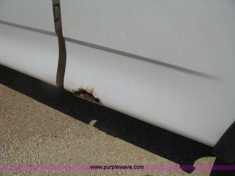 image for item D8459 2001 Ford F150 XL SuperCab pickup truck