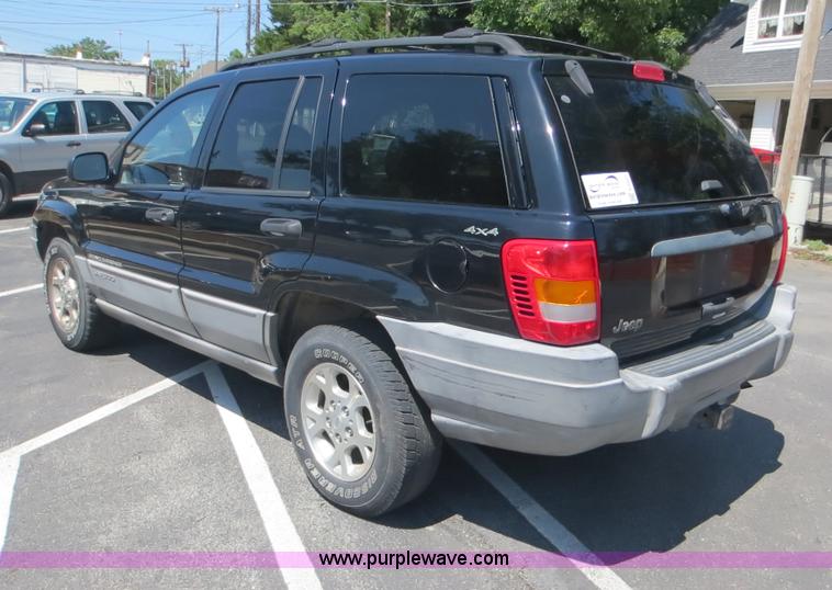 image for item E5507 2000 Jeep Grand Cherokee Laredo SUV